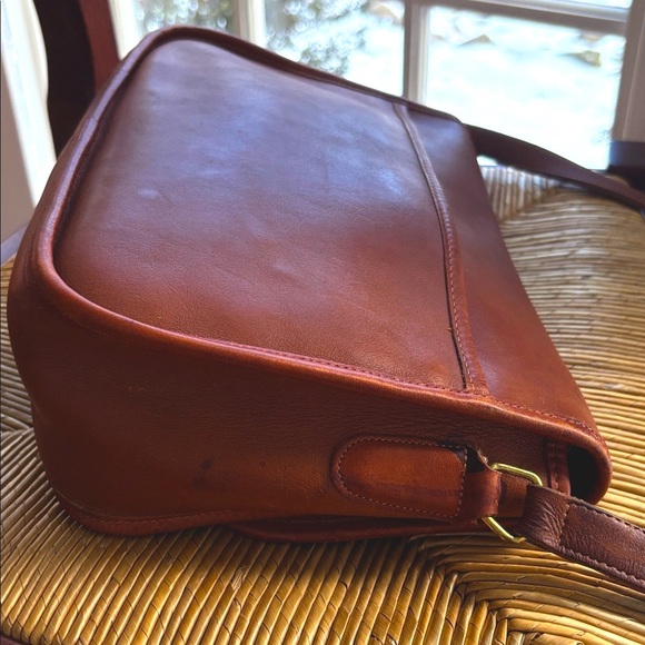 Vintage Coach Leatherware City Bag in British Tan - Picture 7 of 14